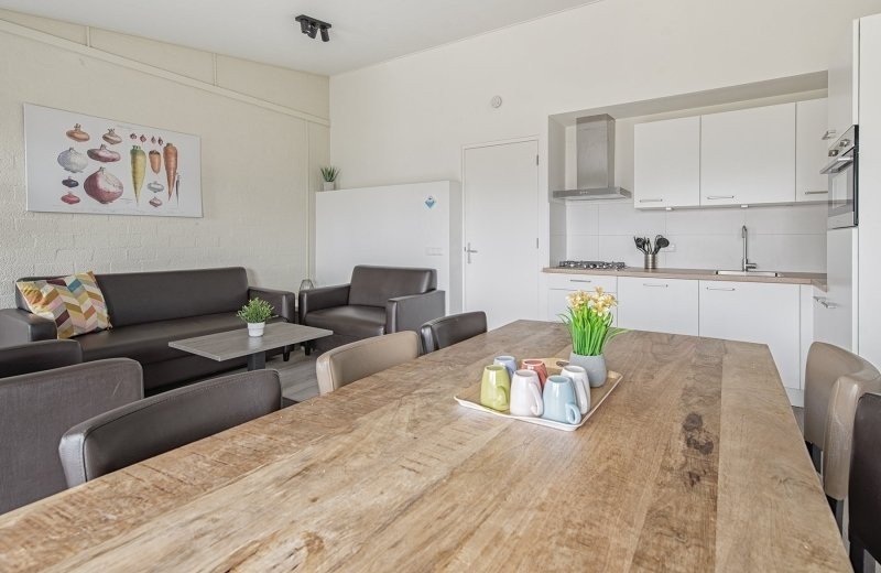 2024 roos 5 woonkamer 02 klein